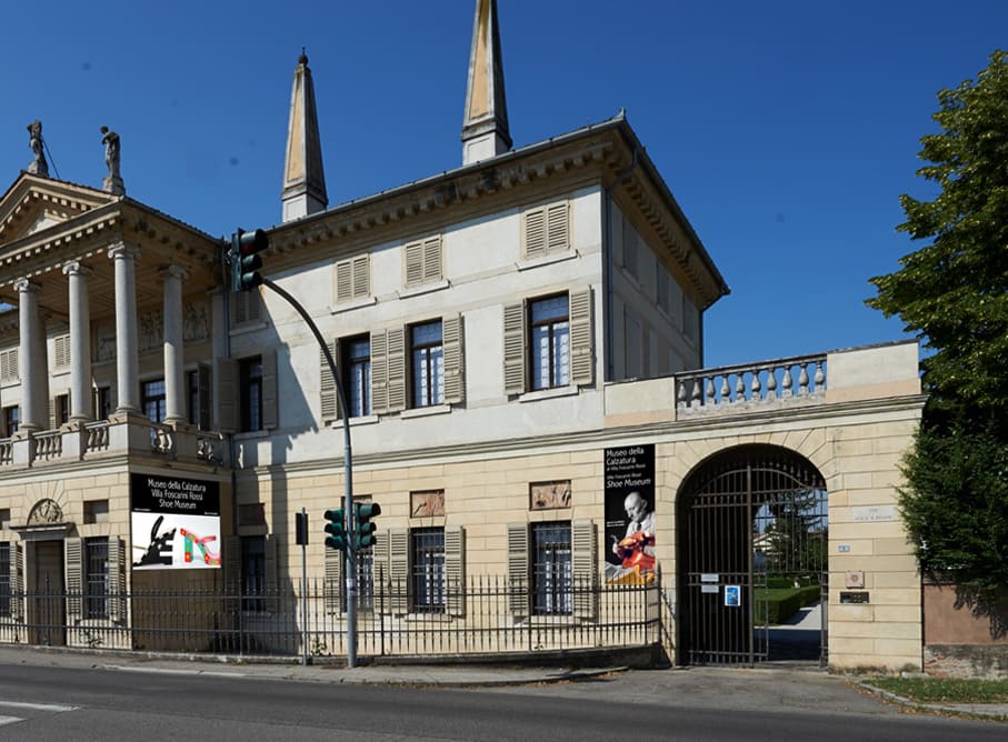Banner esterni Museo della Calzatura Villa Foscarini Rossi