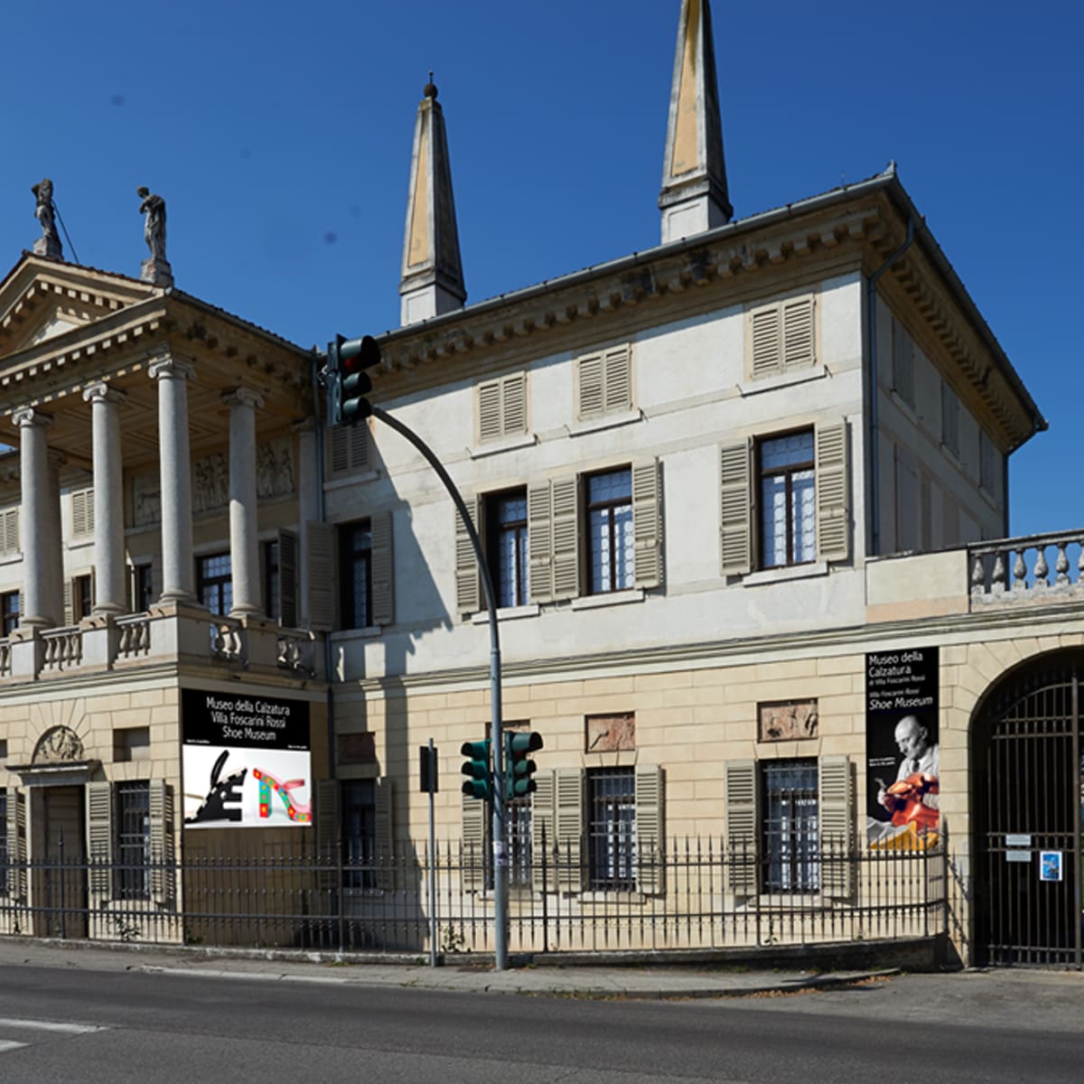 Banner esterni Museo della Calzatura Villa Foscarini Rossi